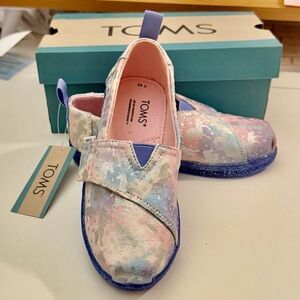 TOMS Brand New in Box Kids Tiny Alpargata Unicorn Sparkle Slip-On Sneakers
